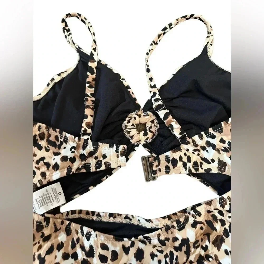 Time and Tru Animal Print One Piece Cut Out Swimsuit Womens size 1X(16W-18W)